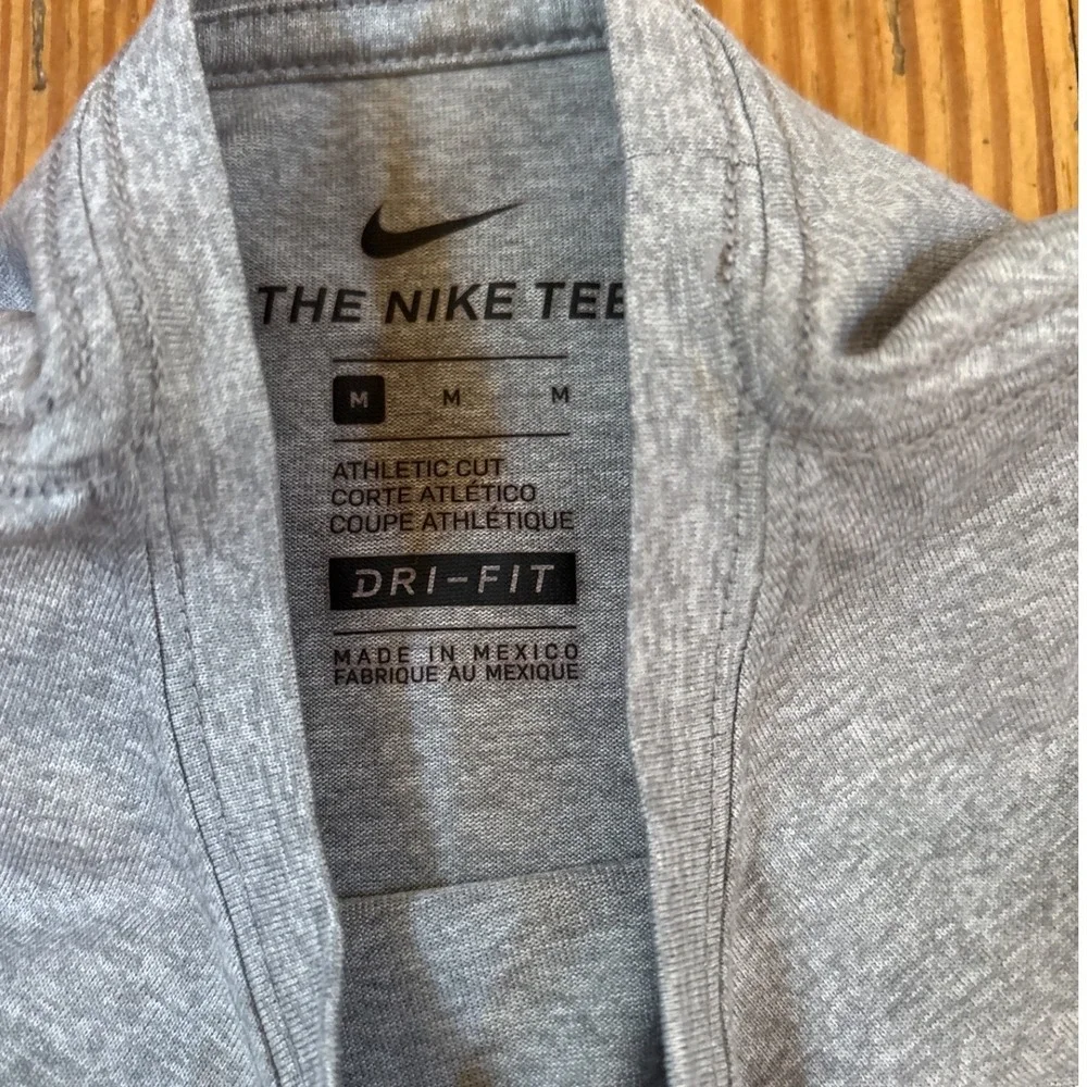 Nike T-Shirt Kids Gray Pitt Panthers Hail To Pitt Dri-FIT Graphic SIZE Medium